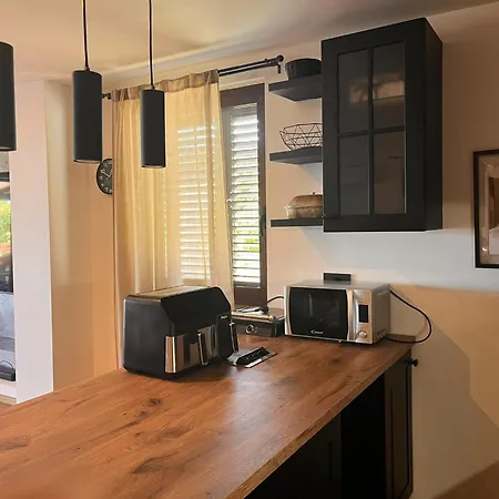 Apartmán With Hot Tub - Pobri, - 27506 Opatija